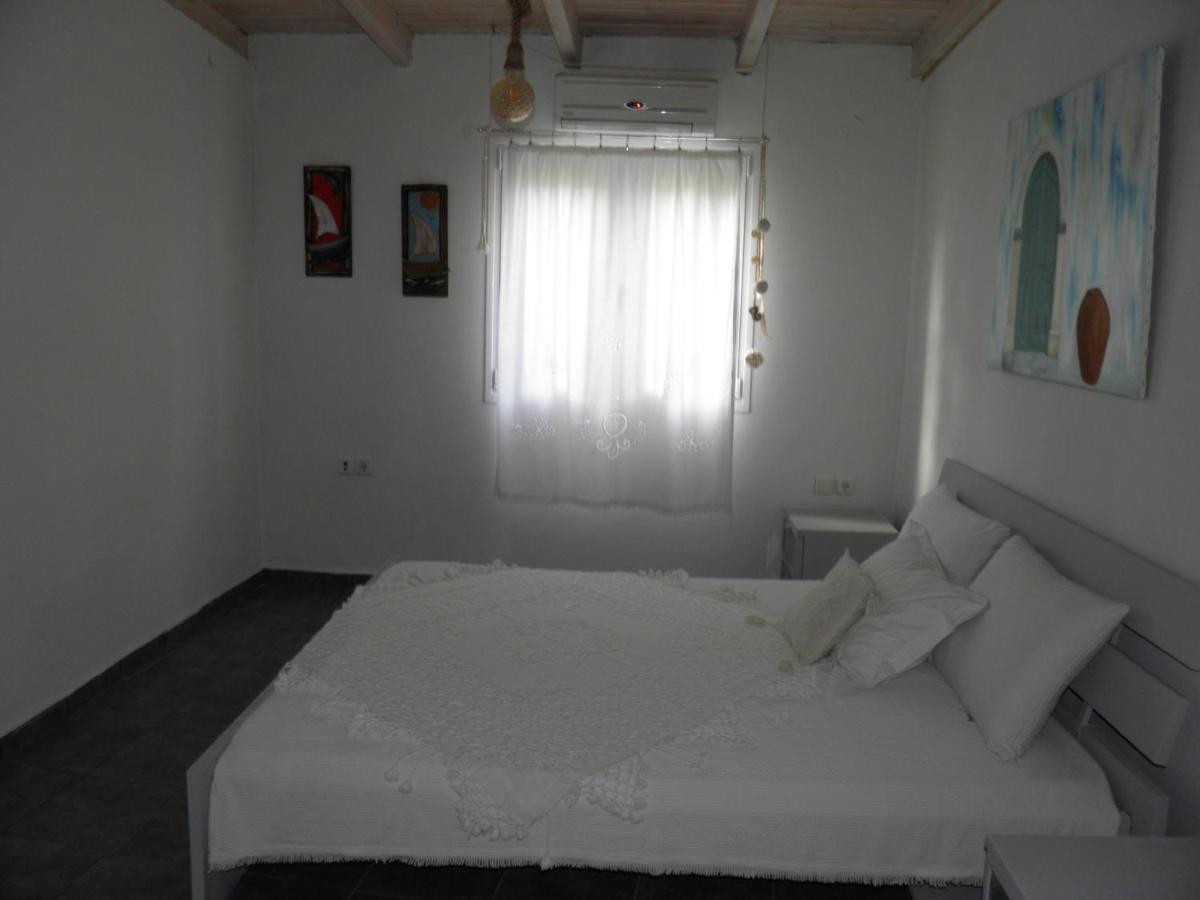 Hantra Thalasia 1 Poros Town